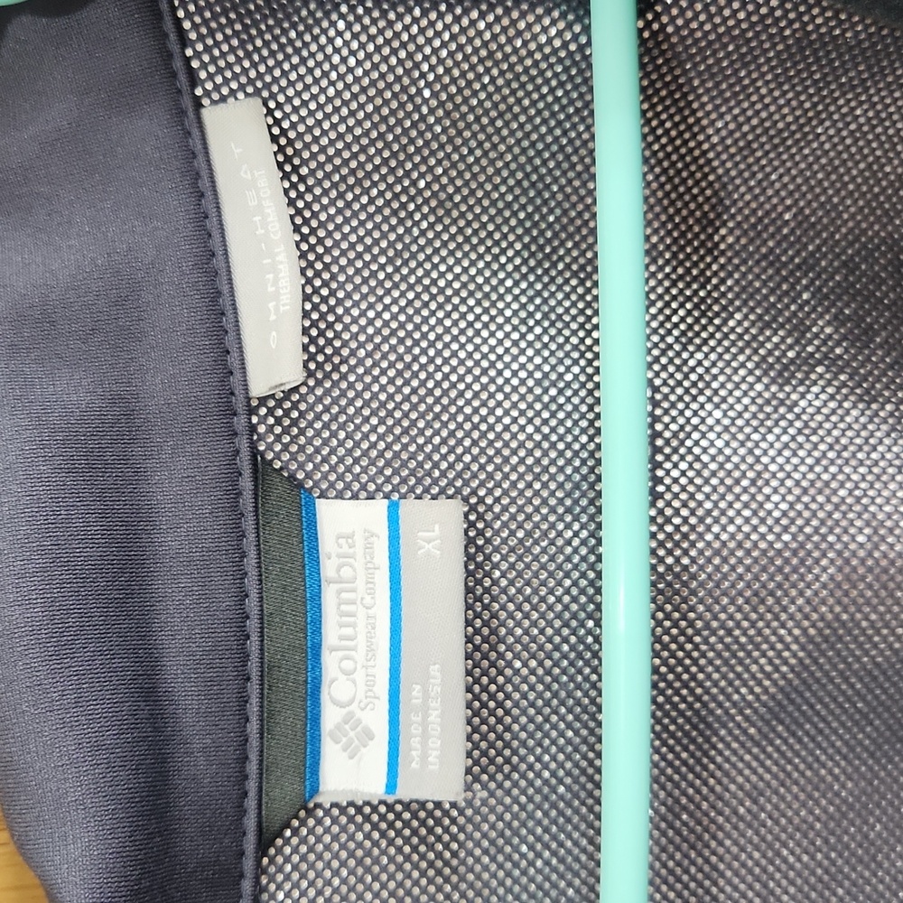 Columbia Jacket - Picture 2 of 3